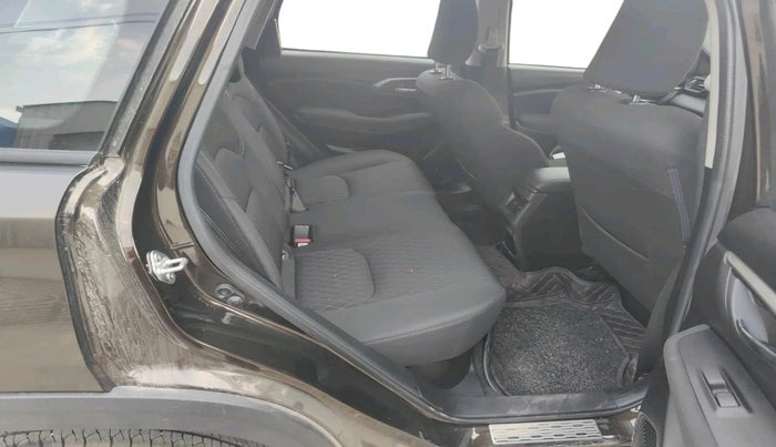 2025 Toyota URBAN CRUISER HYRYDER E NEO DRIVE, Petrol, Manual, 3,907 km, interior