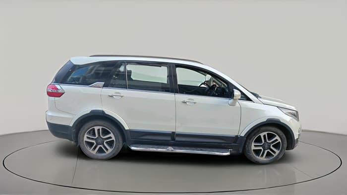 2017 Tata Hexa XTA 4X2 7 STR, Diesel, Automatic, 82,649 km, exterior