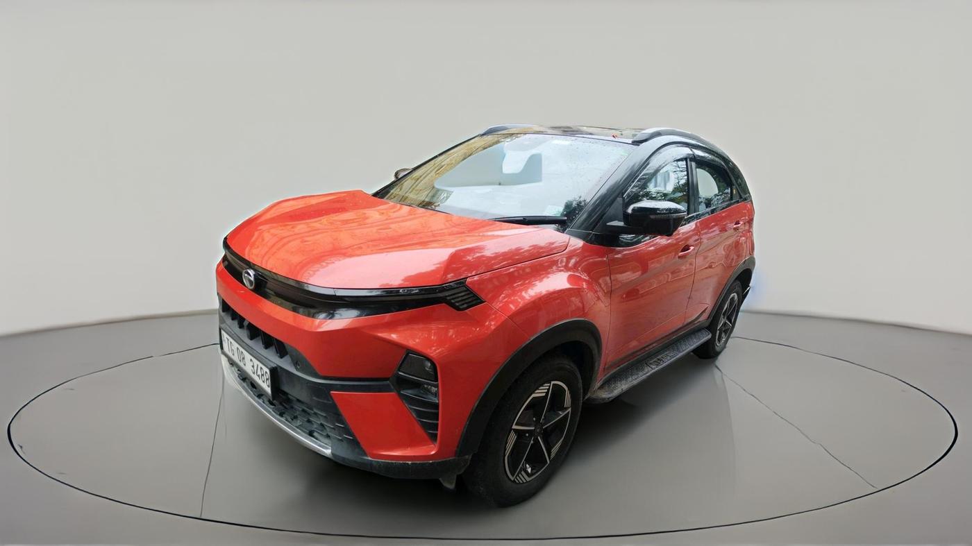 2023 Tata NEXON FEARLESS + SUNROOF DUAL TONE 1.5 DIESEL, Diesel, Manual, 29,063 km, exterior