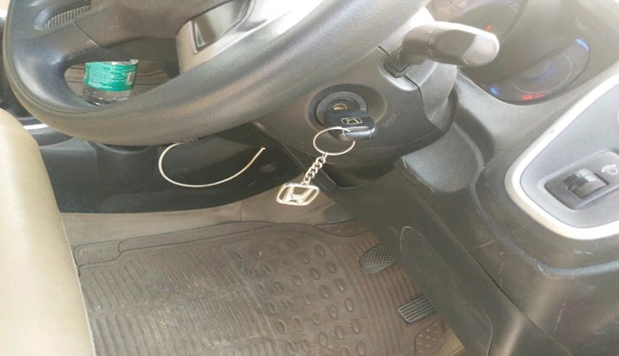 2014 Honda Mobilio 1.5L I-VTEC S, Petrol, Manual, 52,276 km, interior