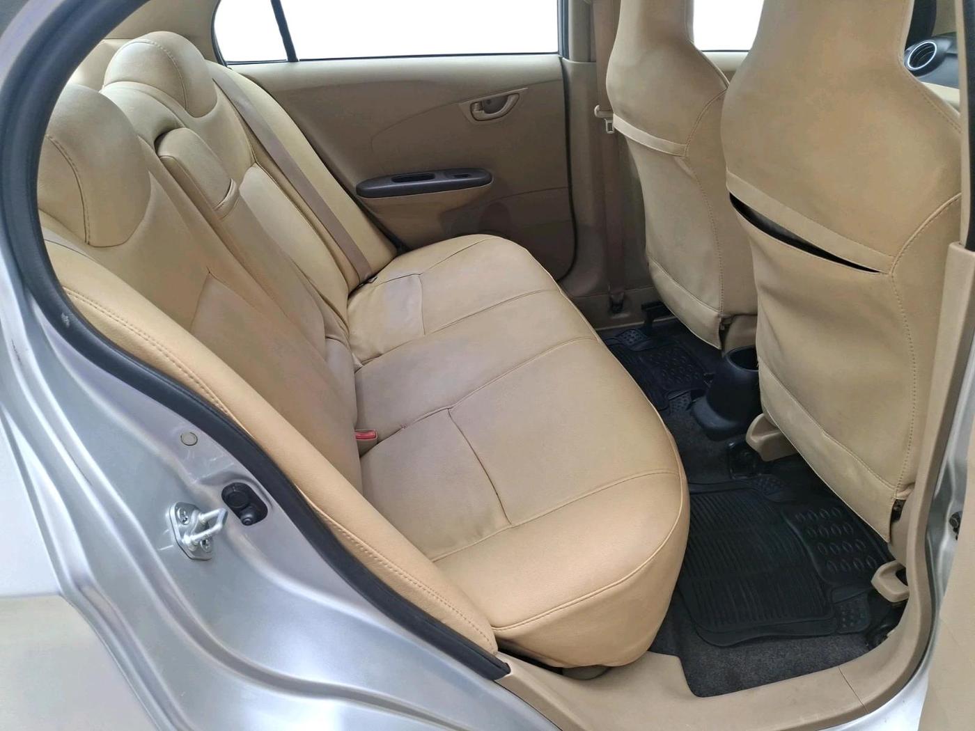 2013 Honda Amaze 1.5L I-DTEC S, Diesel, Manual, 70,304 km, interior