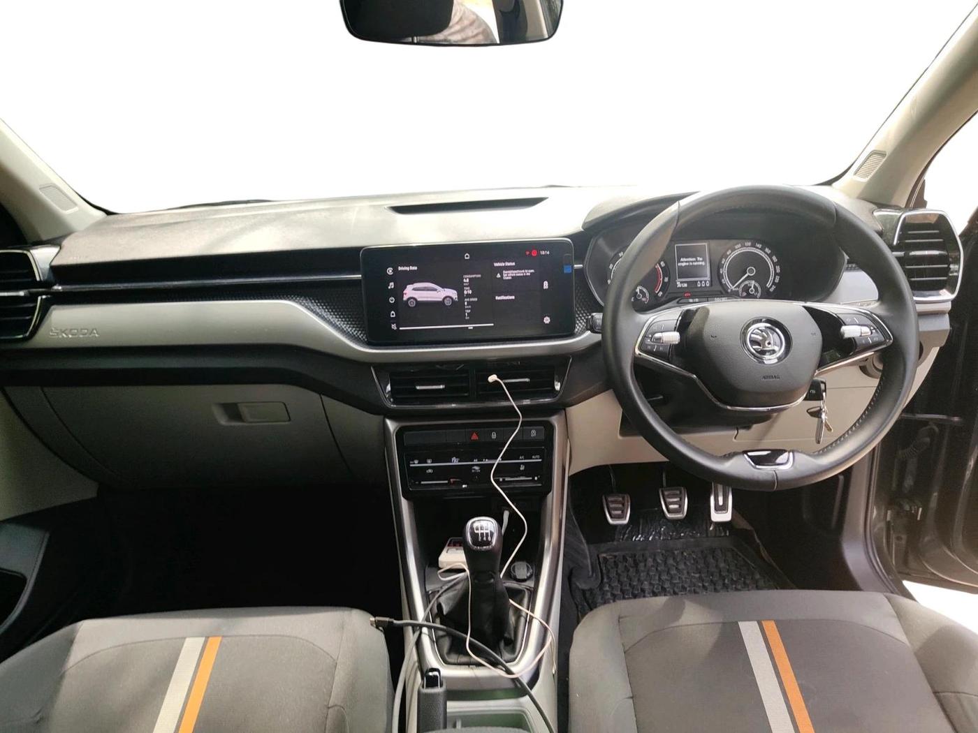 2024 Skoda KUSHAQ AMBITION 1.0L TSI MT, Petrol, Manual, 20,218 km, interior