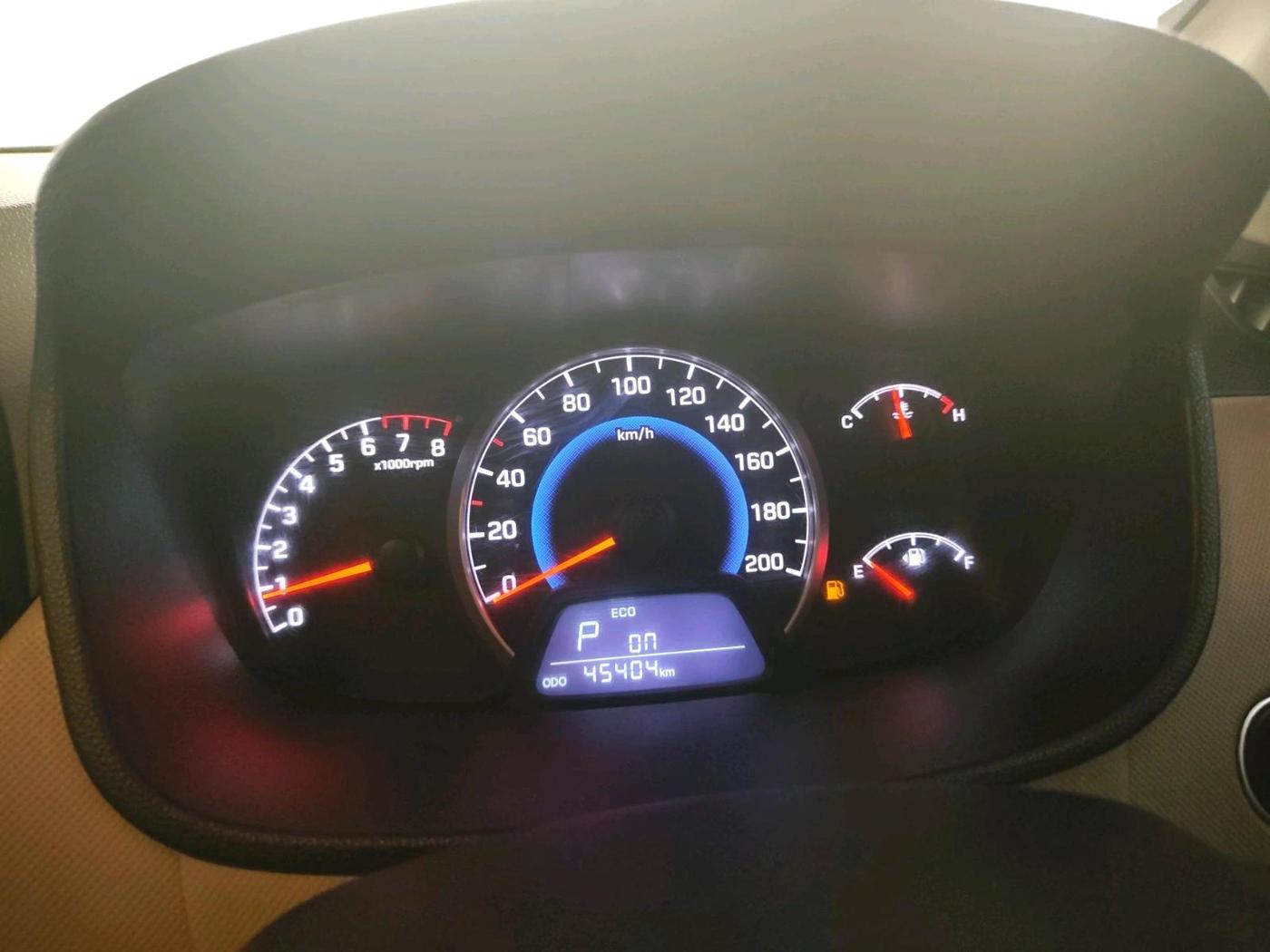 2015 Hyundai Grand i10 ASTA AT 1.2 KAPPA VTVT, Petrol, Automatic, 45,404 km, interior