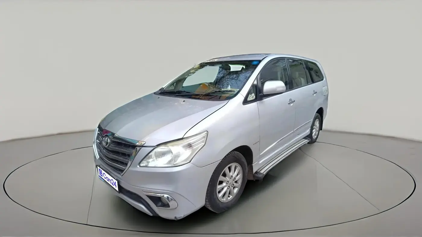 2014 Toyota Innova 2.5 VX 8 STR, Diesel, Manual, 1,74,597 km, exterior