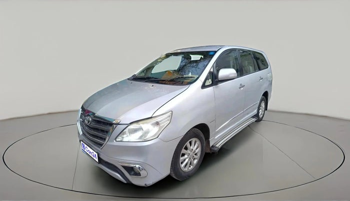 2014 Toyota Innova 2.5 VX 8 STR, Diesel, Manual, 1,74,597 km, exterior