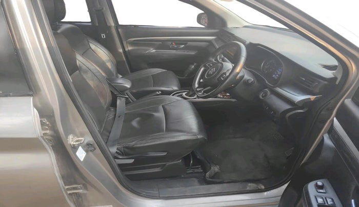 2021 Maruti XL6 ALPHA AT, Petrol, Automatic, 1,14,061 km, interior