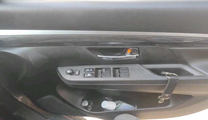 2021 Maruti XL6 ALPHA AT, Petrol, Automatic, 1,14,061 km, interior