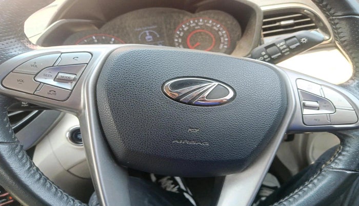 2021 Mahindra XUV300 W8 (O) 1.5 DIESEL, Diesel, Manual, 24,762 km, interior