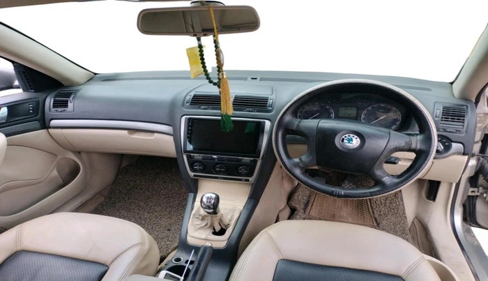 2008 Skoda Laura ELEGANCE 1.9 PD, Diesel, Manual, 2,93,027 km, interior