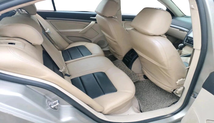 2008 Skoda Laura ELEGANCE 1.9 PD, Diesel, Manual, 2,93,027 km, interior