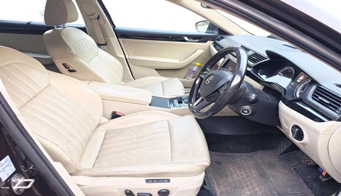 2017 Skoda Superb L&K 2.0 TDI AT, Diesel, Automatic, 1,08,915 km, interior
