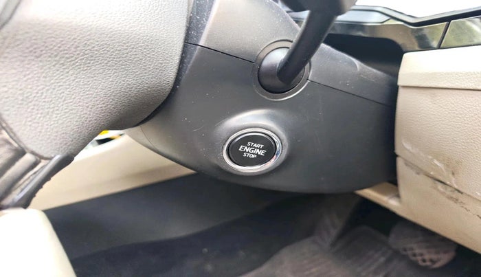 2017 Skoda Superb L&K 2.0 TDI AT, Diesel, Automatic, 1,08,915 km, interior