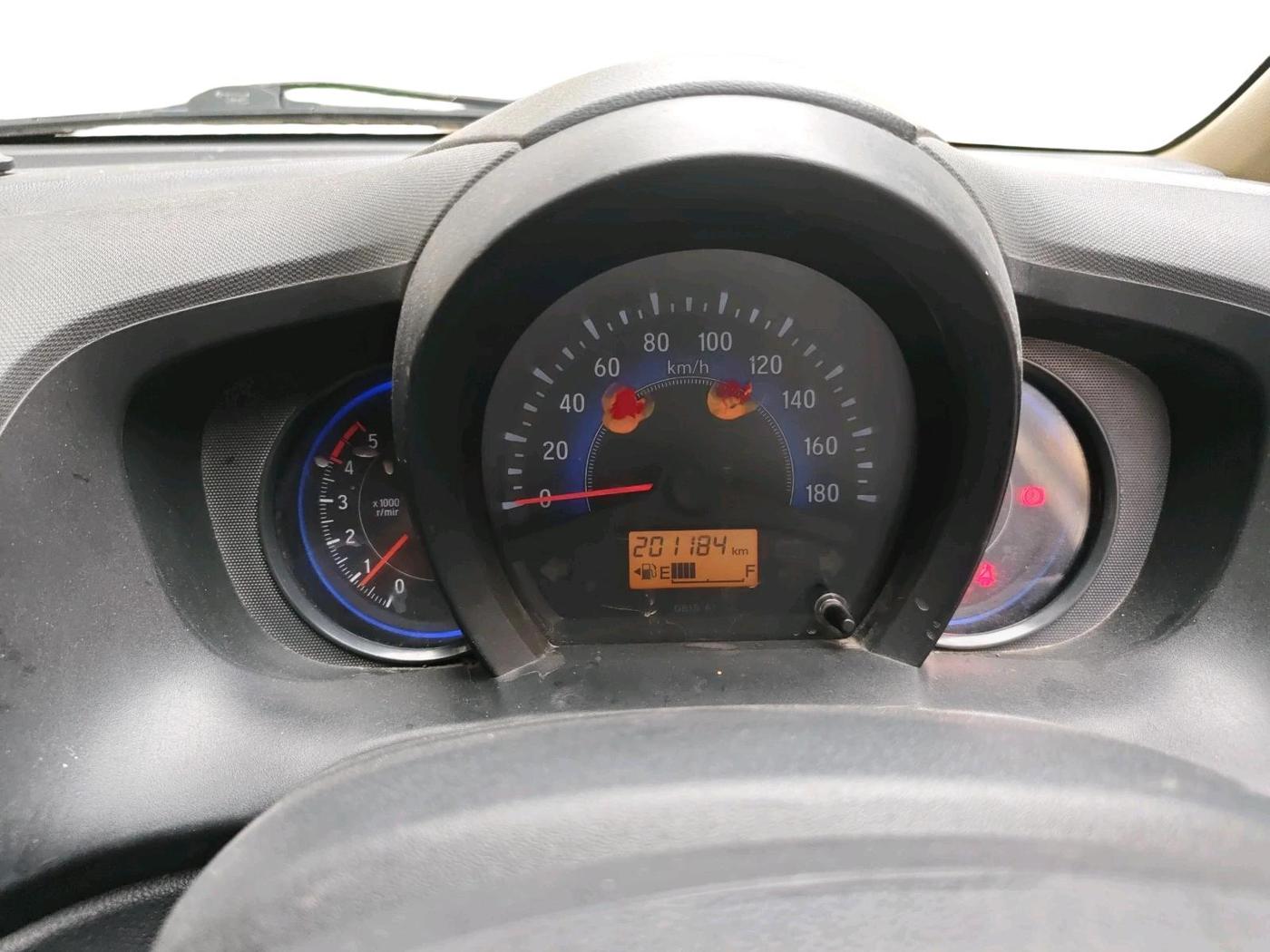 2014 Honda Mobilio 1.5L I-DTEC V, Diesel, Manual, 2,01,184 km, interior