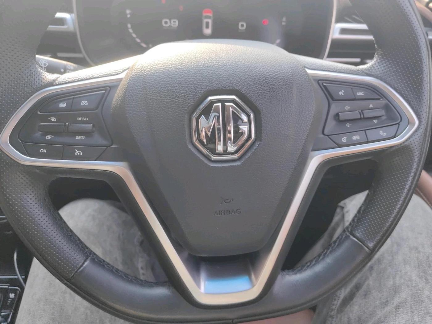 2023 MG HECTOR PLUS SHARP PRO 2.0 TURBO DIESEL 6 STR, Diesel, Manual, 33,000 km, interior