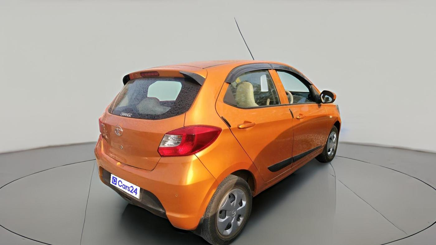2018 Tata Tiago XT PETROL, Petrol, Manual, 1,01,655 km, exterior