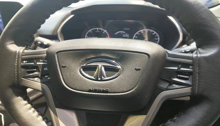 2022 Tata Safari XT, Diesel, Manual, 18,307 km, interior