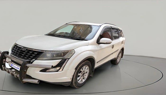 2020 Mahindra XUV500 W9, Diesel, Manual, 77,714 km, exterior