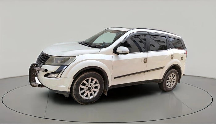 2020 Mahindra XUV500 W9, Diesel, Manual, 77,714 km, exterior
