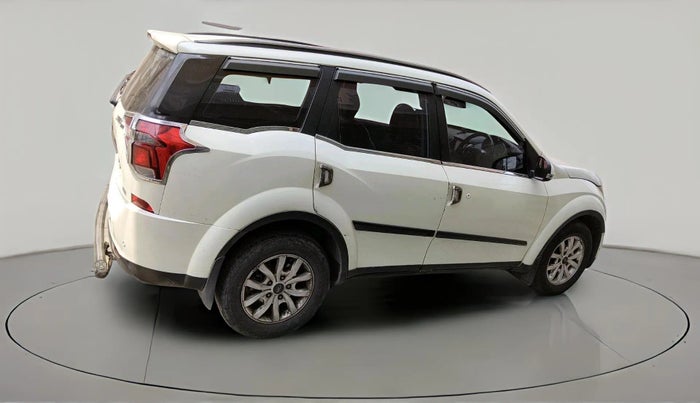2020 Mahindra XUV500 W9, Diesel, Manual, 77,714 km, exterior