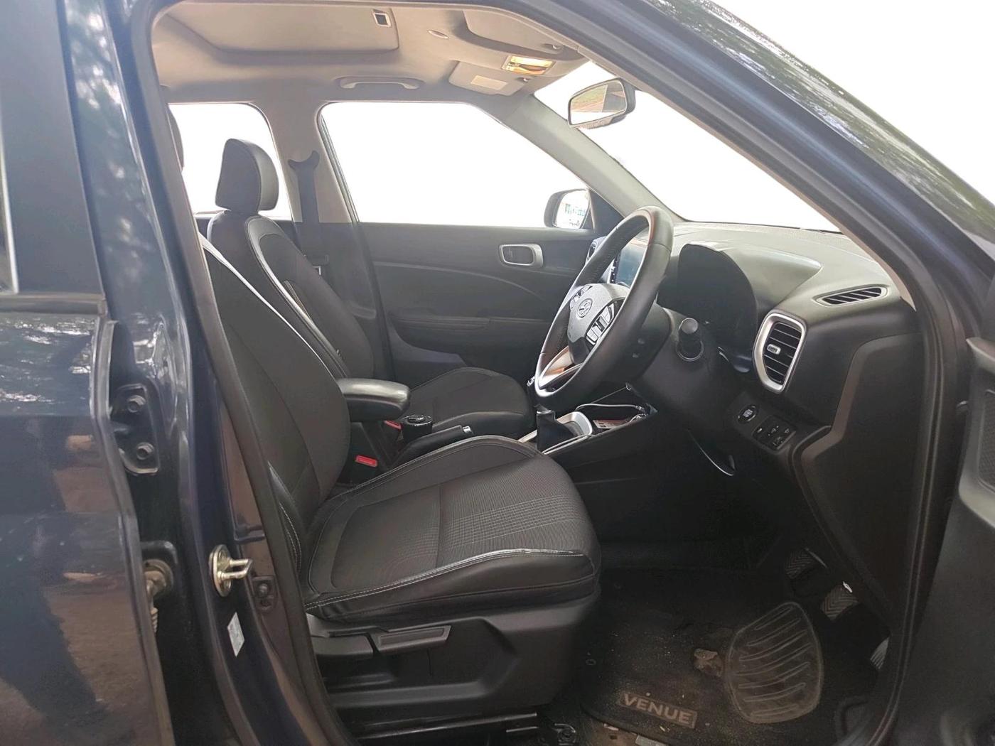 2019 Hyundai VENUE SX 1.4 CRDI, Diesel, Manual, 58,805 km, interior