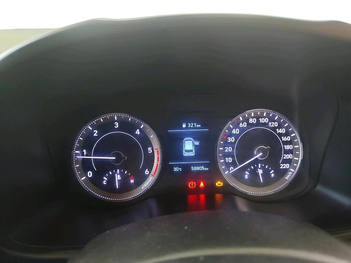 2019 Hyundai VENUE SX 1.4 CRDI, Diesel, Manual, 58,805 km, interior