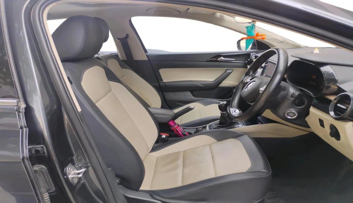 2022 Skoda SLAVIA STYLE 1.0L TSI MT, Petrol, Manual, 51,820 km, interior