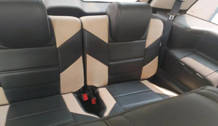 2011 Tata Aria PLEASURE 4X2, Diesel, Manual, 79,847 km, interior