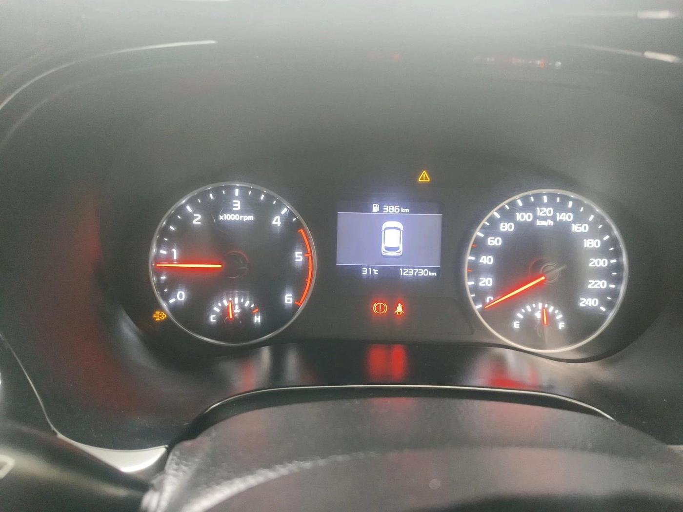 2020 KIA SELTOS HTK PLUS 1.5 DIESEL, Diesel, Manual, 1,23,730 km, interior