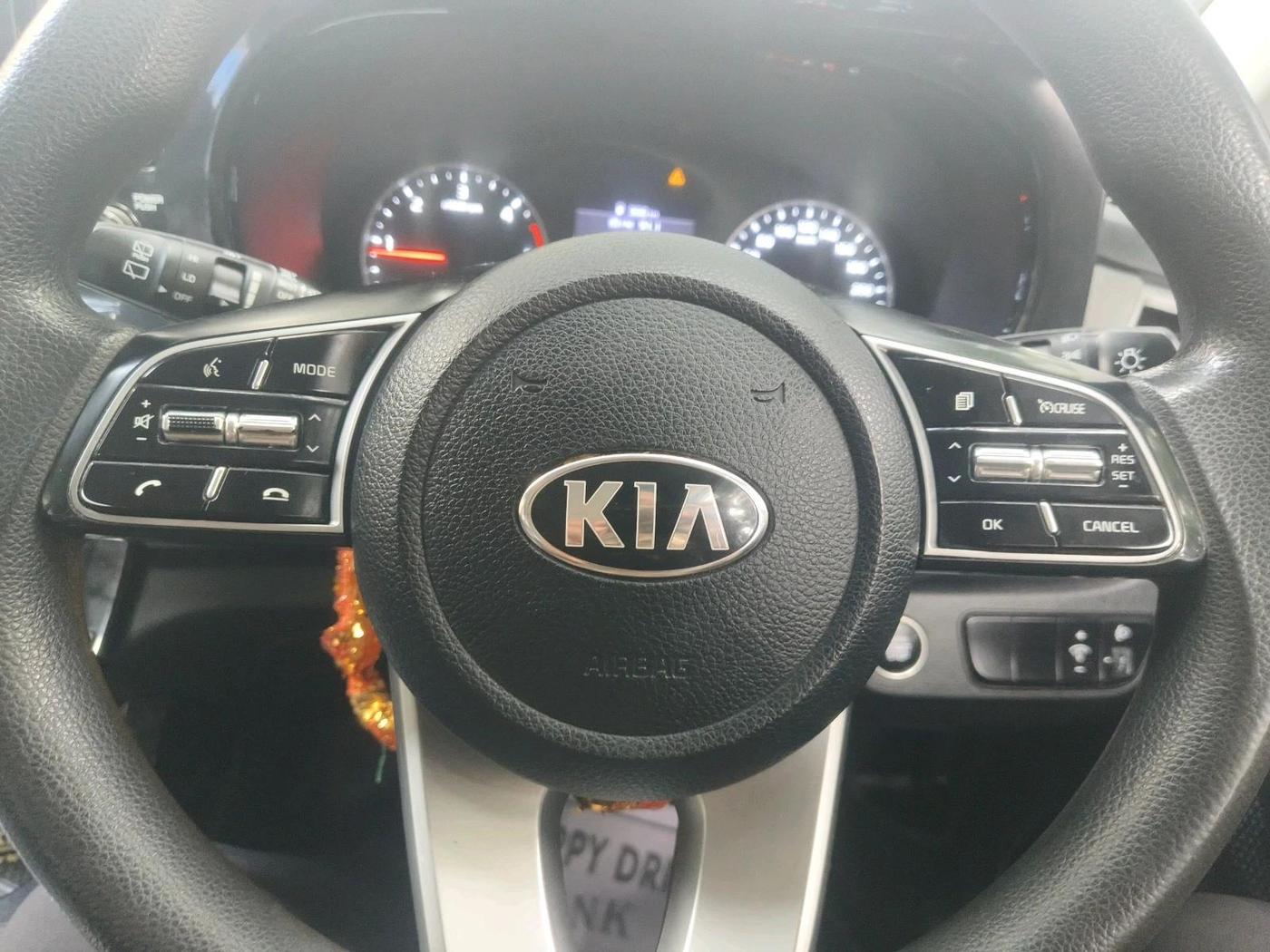 2020 KIA SELTOS HTK PLUS 1.5 DIESEL, Diesel, Manual, 1,23,730 km, interior