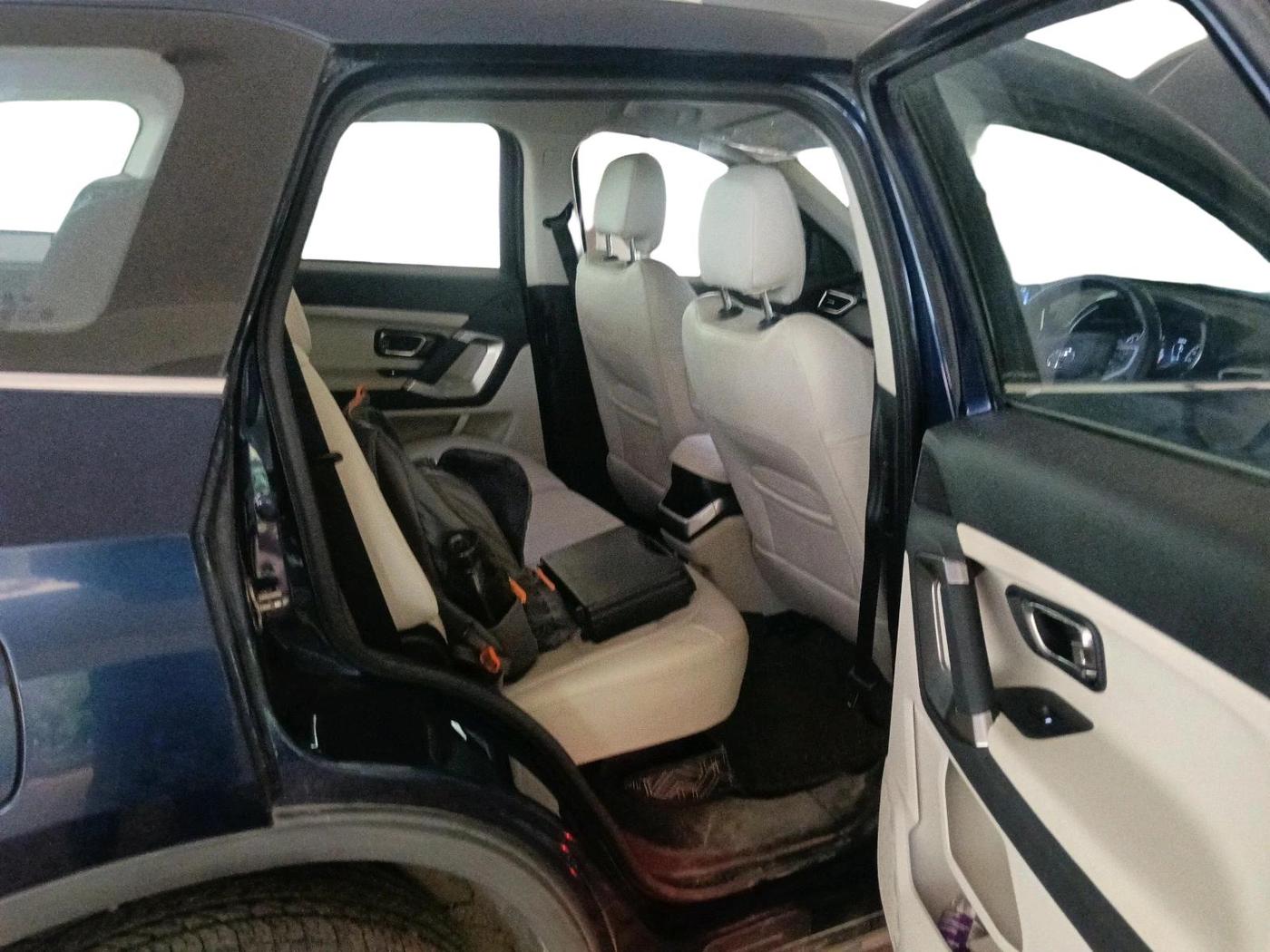 2022 Tata Safari XZ PLUS, Diesel, Manual, 13,778 km, interior