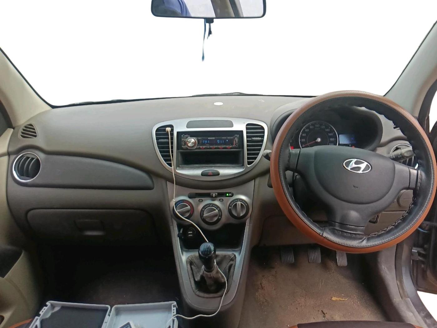 2012 Hyundai i10 MAGNA 1.2, Petrol, Manual, 55,073 km, interior