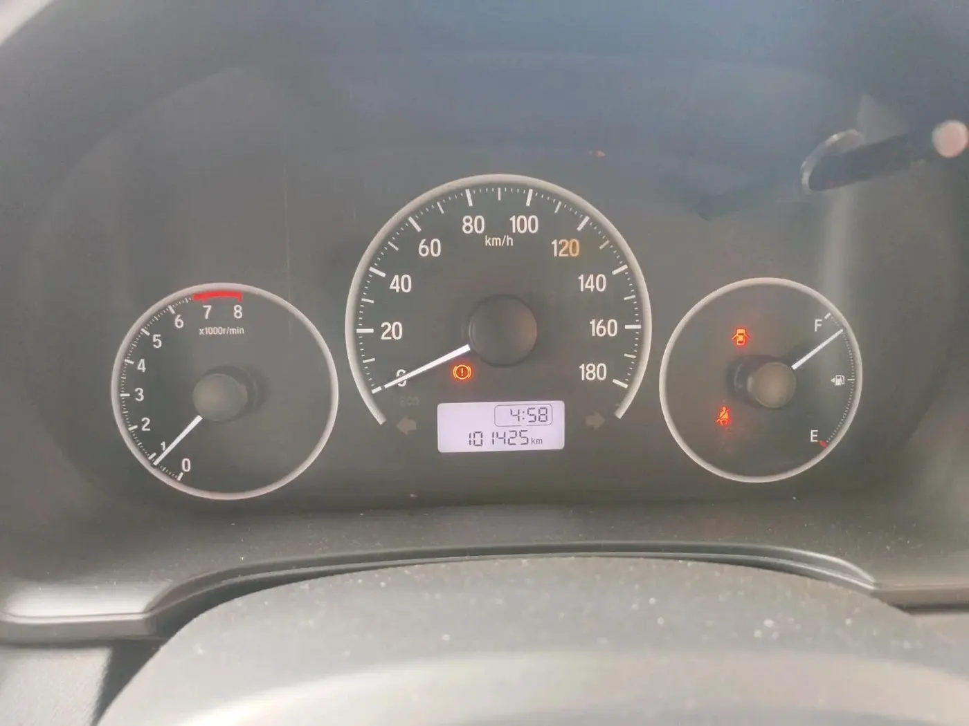 2016 Honda BR-V 1.5L I-VTEC S, Petrol, Manual, 1,01,425 km, interior