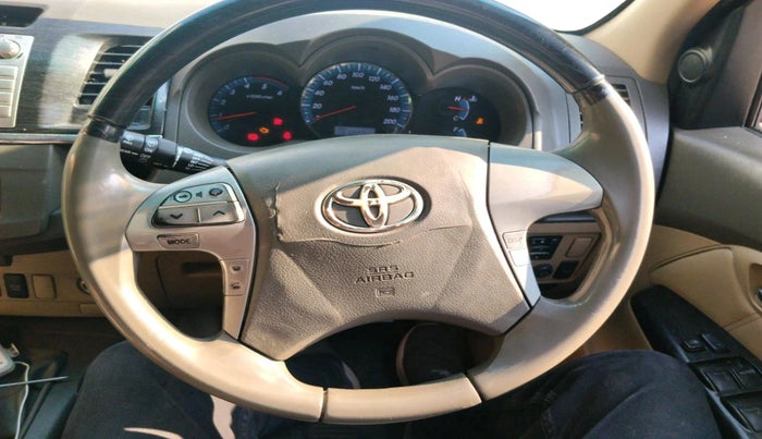 2013 Toyota Fortuner 3.0 4X2 MT, Diesel, Manual, 1,51,227 km, interior