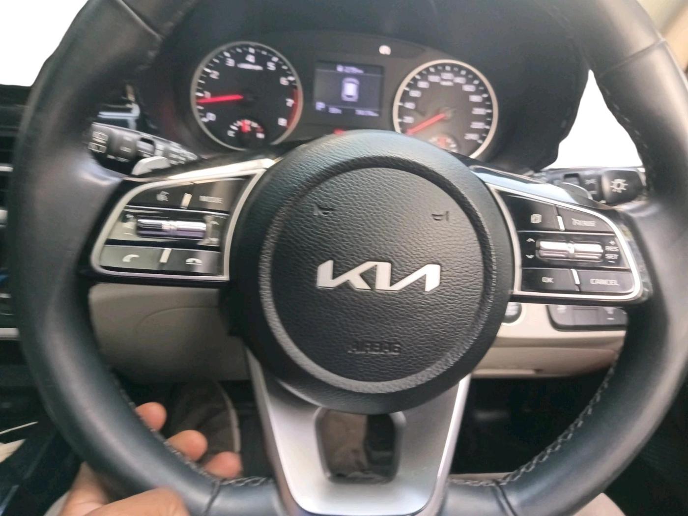 2023 KIA SELTOS HTX IVT, Petrol, Automatic, 74,174 km, interior