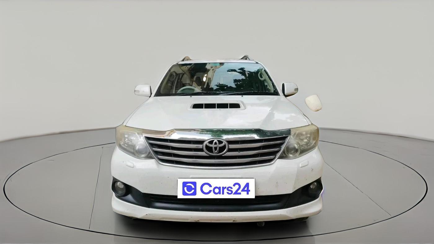 2012 Toyota Fortuner 3.0 4X4 MT, Diesel, Manual, 2,57,904 km, exterior
