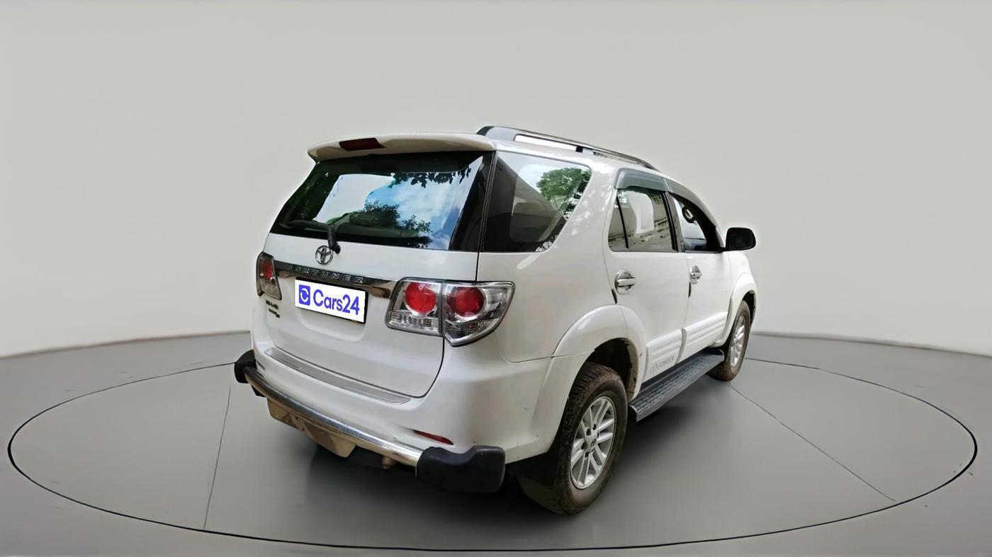 2012 Toyota Fortuner 3.0 4X4 MT, Diesel, Manual, 2,57,904 km, exterior