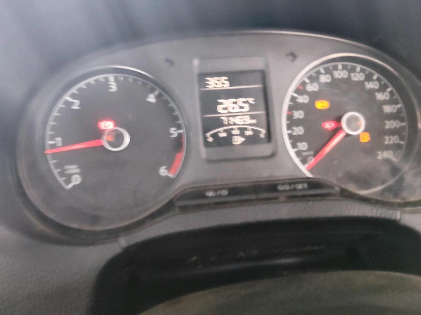 2019 Volkswagen Ameo TRENDLINE 1.5L, Diesel, Manual, 71,469 km, interior