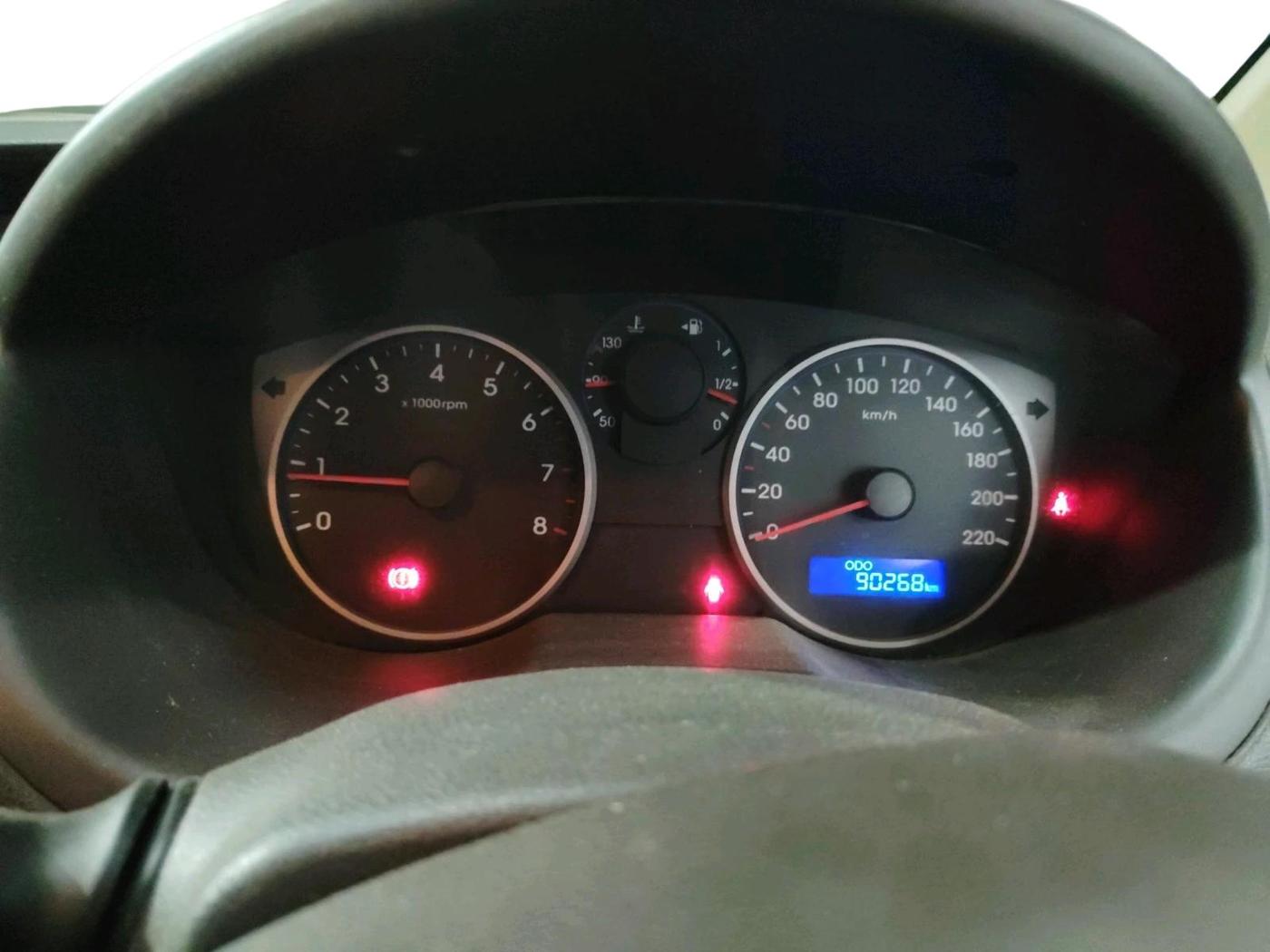 2012 Hyundai i20 SPORTZ 1.2, Petrol, Manual, 90,268 km, interior