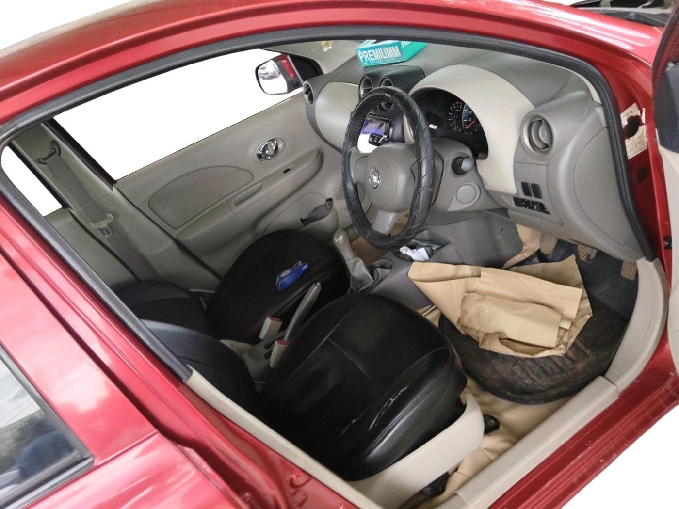 2012 Nissan Micra XV PETROL, Petrol, Manual, 1,16,735 km, interior