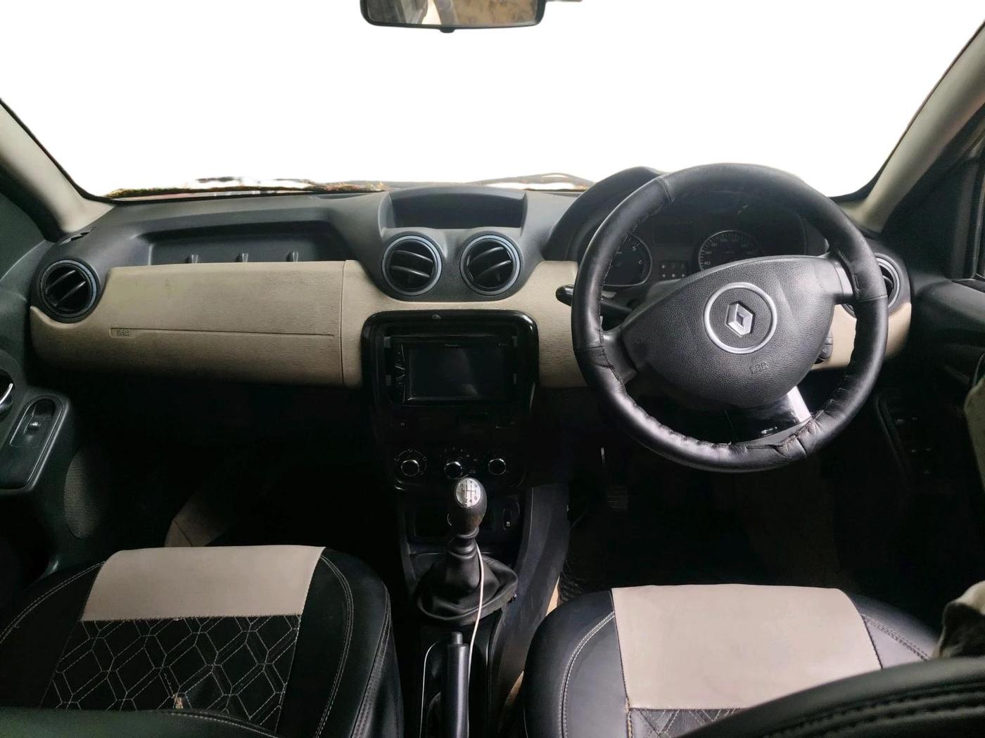 2012 Renault Duster 110 PS RXZ DIESEL, Diesel, Manual, 2,49,709 km, interior