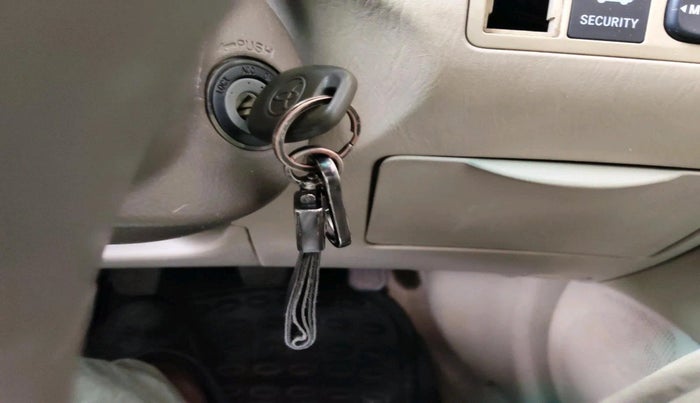 2006 Toyota Corolla H2 E 1.8, Petrol, Manual, 1,28,520 km, interior