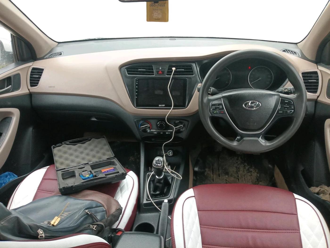 2017 Hyundai Elite i20 SPORTZ 1.4 CRDI, Diesel, Manual, 98,848 km, interior
