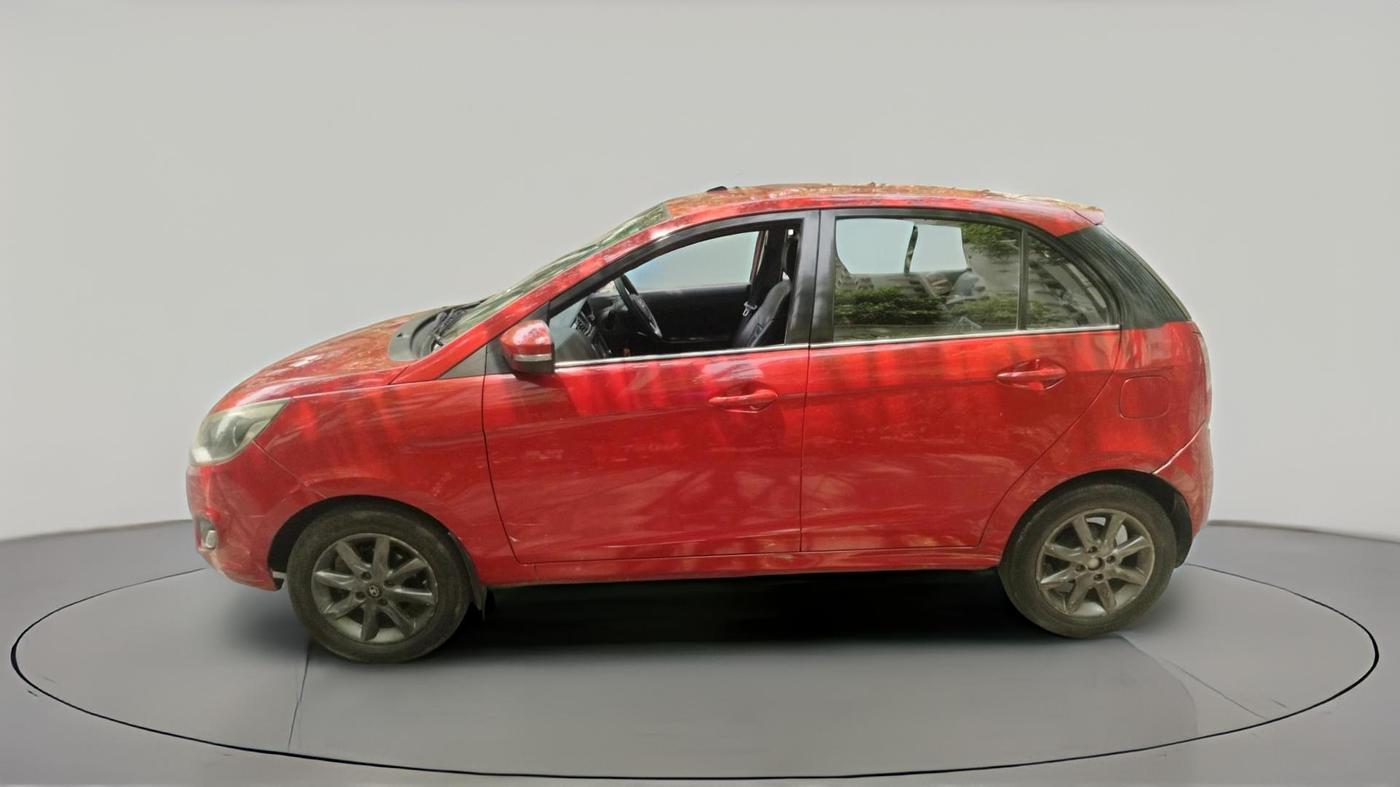2015 Tata Bolt XT REVOTRON, Petrol, Manual, 1,34,404 km, exterior