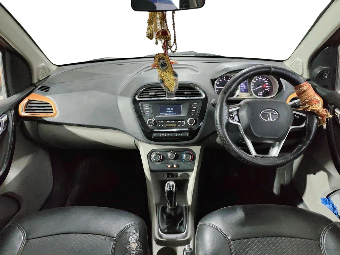 2017 Tata Tiago XZ DIESEL, Diesel, Manual, 1,99,182 km, interior