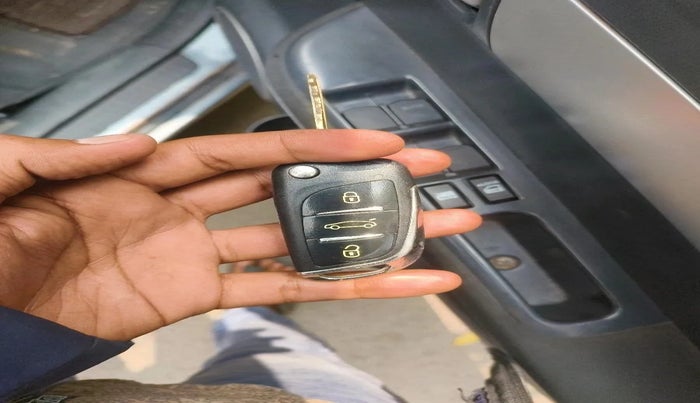 2011 Maruti Swift VDI, Diesel, Manual, 1,83,660 km, interior