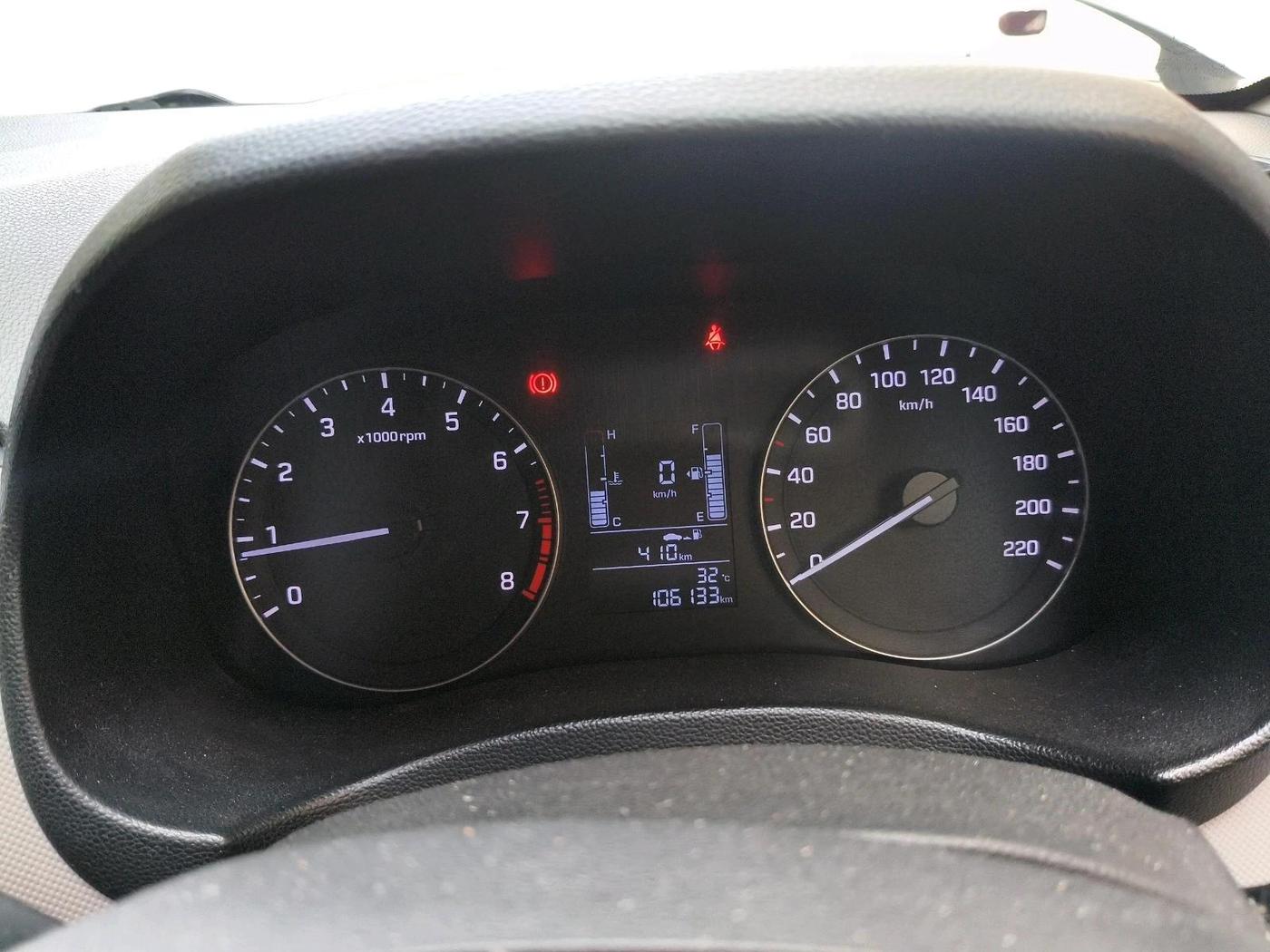 2019 Hyundai Creta E PLUS 1.6 PETROL, Petrol, Manual, 1,06,133 km, interior