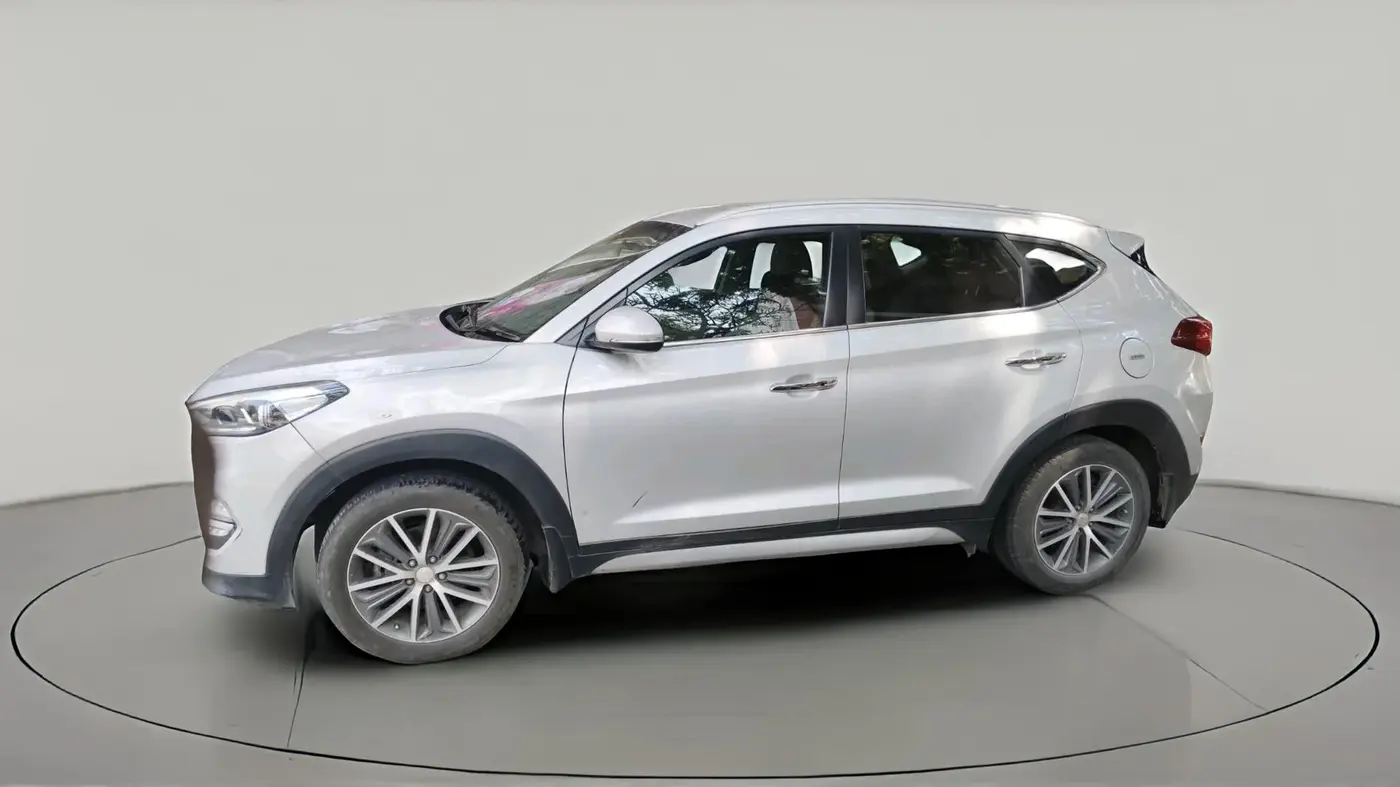 2018 Hyundai Tucson 2WD AT GL DIESEL
, Diesel, Automatic, 1,21,290 km, exterior