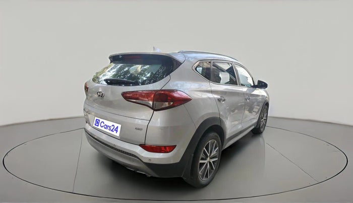 2018 Hyundai Tucson 2WD AT GL DIESEL
, Diesel, Automatic, 1,21,290 km, exterior