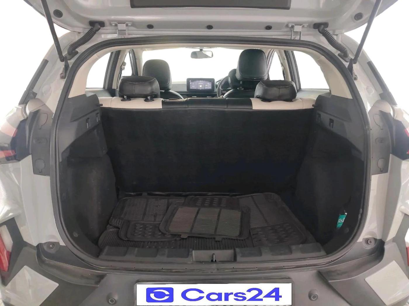 2025 Tata NEXON Pure Plus 1.5 Diesel 6AMT, Diesel, Automatic, 25,845 km, exterior