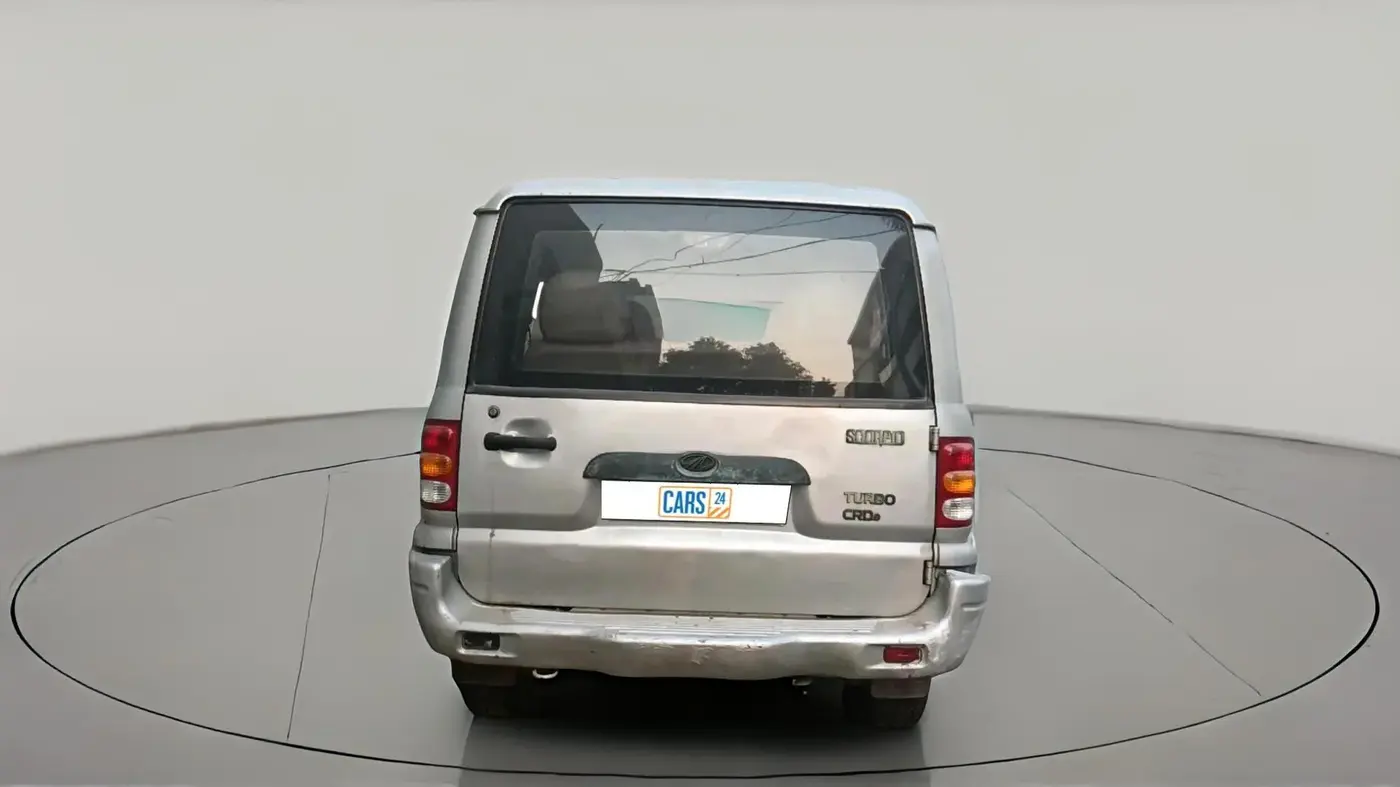 2006 Mahindra Scorpio 2.6 TURBO 8 STR, Diesel, Manual, 1,31,403 km, exterior